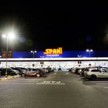 Iluminação LED Estacionamento Supermercado
