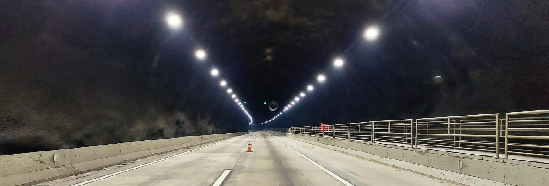 Iluminação led túnel rodovia ccr - morro agudo - SX Lighting